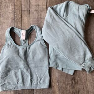 All in Motion Teal Activewear tank and jacket